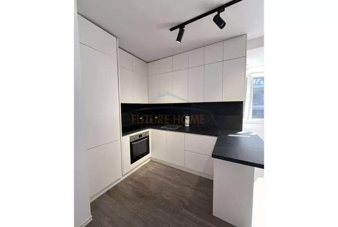 Appartamento in affitto a Tirana 1+1, Arredato