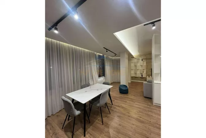 Shtepi me qera Apartament ne Tirane, 2+1, Mobilimi E mobiluar, Pagesa 800  Euro.