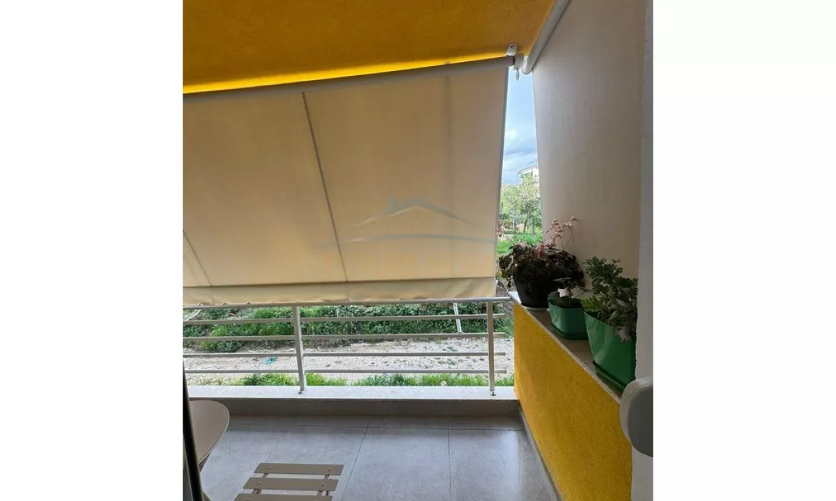 Shtepi me qera Apartament ne Tirane, 2+1, Mobilimi E mobiluar, Pagesa 500  Euro.