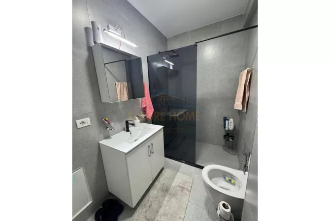 Shtepi me qera Apartament ne Tirane, 2+1, Mobilimi E mobiluar, Pagesa 500  Euro.