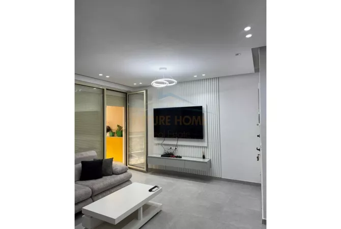 Shtepi me qera Apartament ne Tirane, 2+1, Mobilimi E mobiluar, Pagesa 500  Euro.