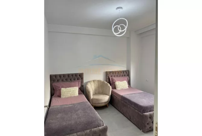 Shtepi me qera Apartament ne Tirane, 2+1, Mobilimi E mobiluar, Pagesa 500  Euro.