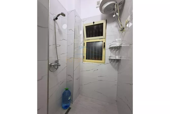 Qera, Ambient Biznesi, Myslym Shyri, Tirane.