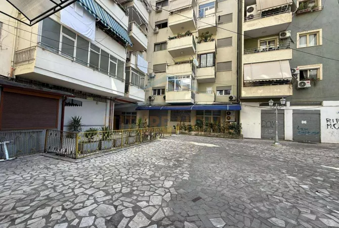 Business Property for Rent 1+1 in Tirana - 500 Euro