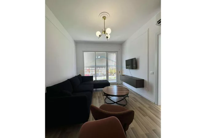 Shtepi me qera Apartament ne Tirane, 1+1, Mobilimi E mobiluar, Pagesa 500  Euro.