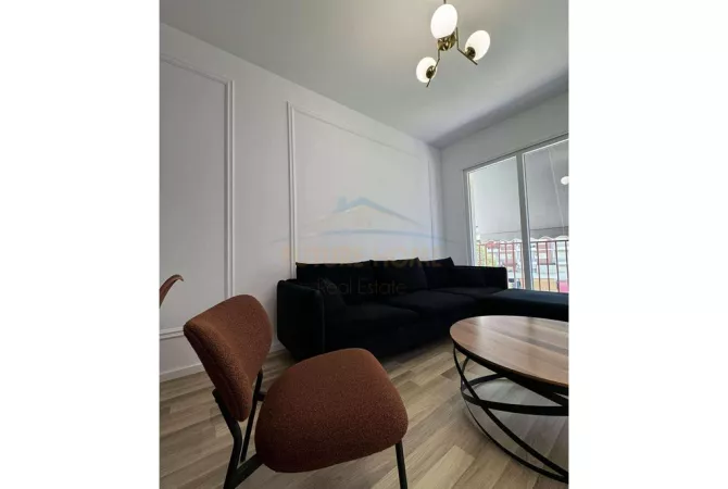 Shtepi me qera Apartament ne Tirane, 1+1, Mobilimi E mobiluar, Pagesa 500  Euro.