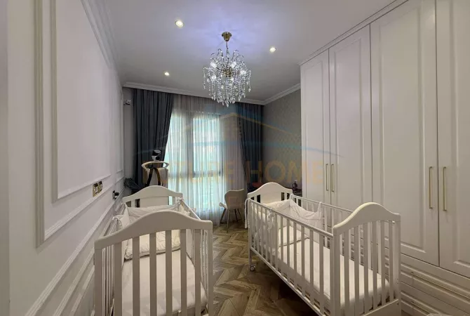 Shtepi ne shitje Apartament ne Tirane, 2+1, Mobilimi E mobiluar, Pagesa 315,000  Euro.