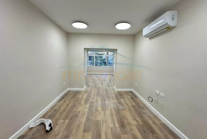 Shtepi ne shitje Apartament ne Tirane, 3+1, Mobilimi Bosh, pa mobiluar, Pagesa 268,000  Euro.