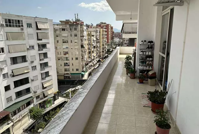 Shtepi ne shitje 2+1 ne Tirane - 150,000 Euro