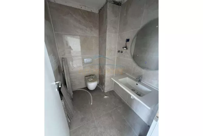 Qera, Ambjent Biznesi,te Ish profarma