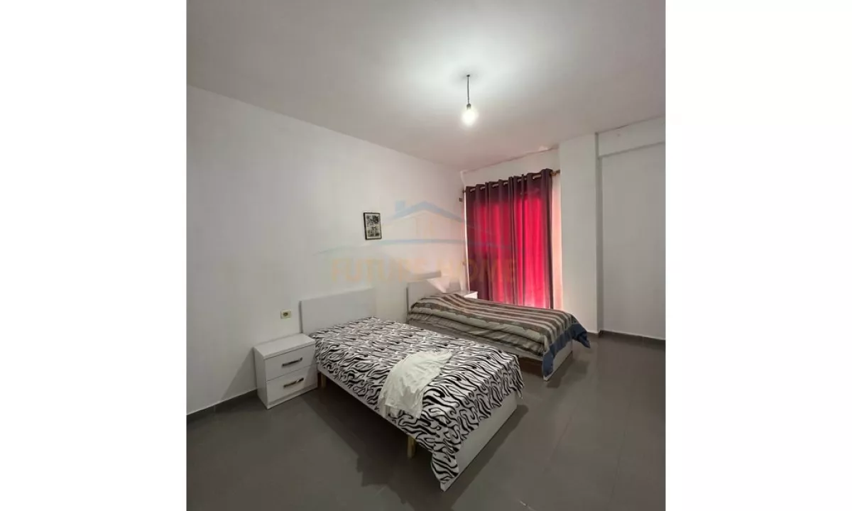 Shtepi ne shitje Apartament ne Tirane, 2+1, Mobilimi E mobiluar, Pagesa 163,000  Euro.