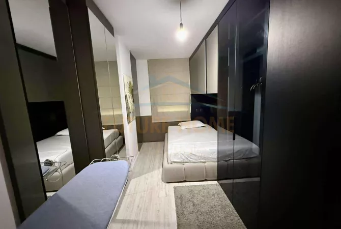 Shtepi me qera Apartament ne Tirane, 1+1, Mobilimi E mobiluar, Pagesa 1,500  Euro.