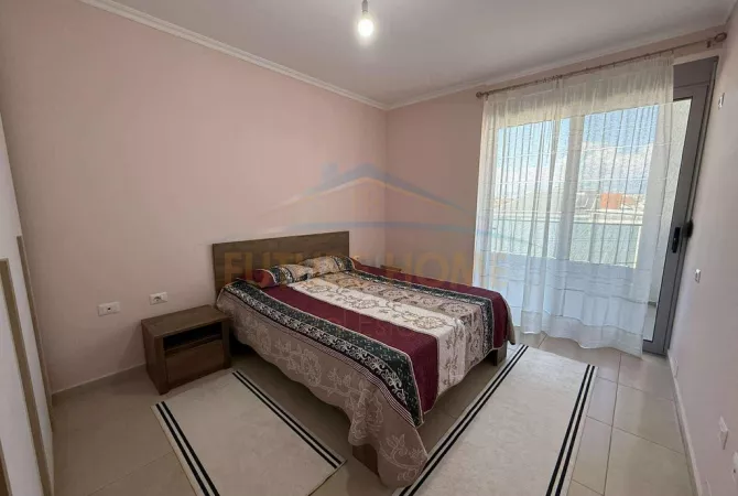 Shtepi me qera Apartament ne Tirane, 2+1, Mobilimi E mobiluar, Pagesa 450  Euro.