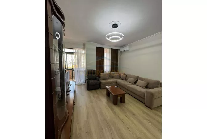 Shtepi me qera Apartament ne Tirane, 1+1, Mobilimi E mobiluar, Pagesa 600  Euro.