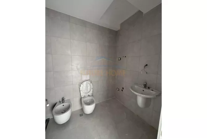Apartment for sale in Tirana 1+1, Emty