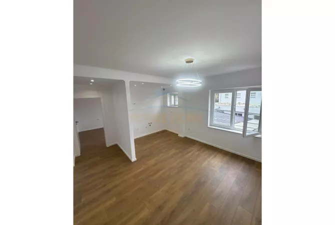 Shtepi ne shitje 1+1 ne Tirane - 104,000 Euro