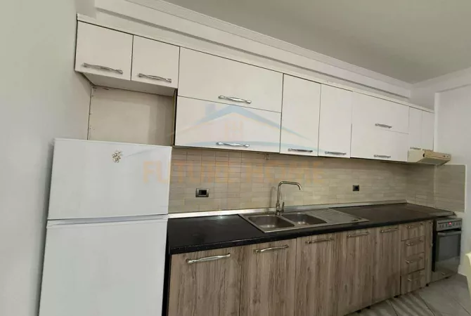Qera , Apartament 2+1+2 , Rruga Reshit Maloku , te Bulevardit të Ri. UNA58303