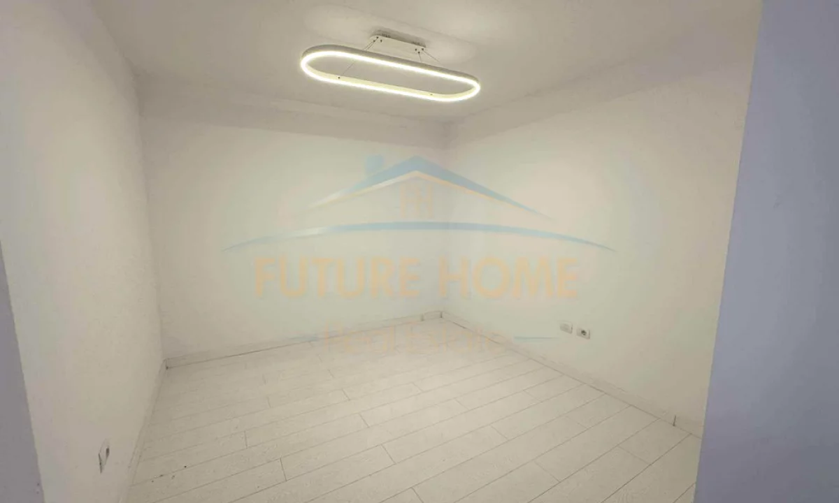 Shtepi me qera Apartament ne Tirane, 1+1, Mobilimi Bosh, pa mobiluar, Pagesa 650  Euro.