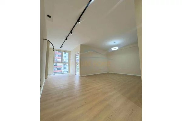 Apartment for rent in Tirana 2+1, Emty