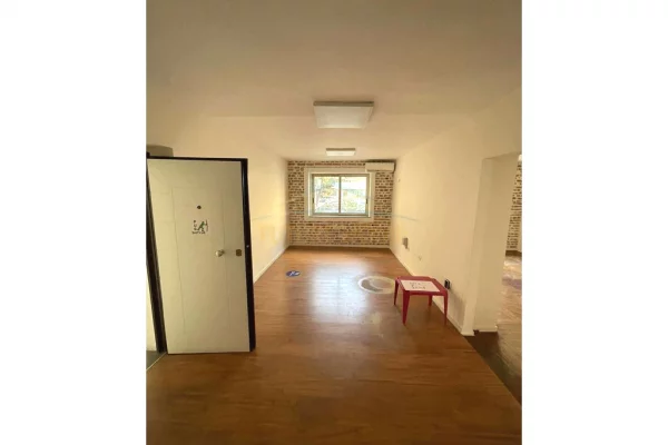 Ambient biznesi me qera 1+1 ne Tirane - 1,000 Euro