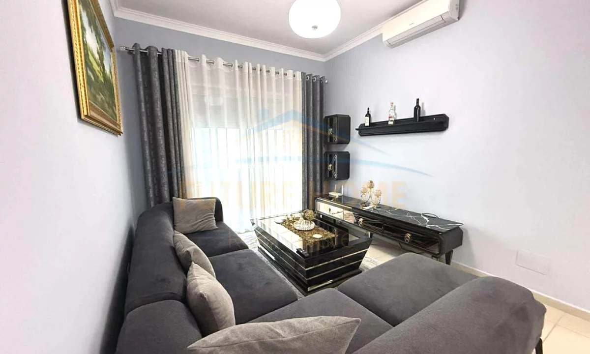 Shtepi me qera Apartament ne Tirane, 2+1, Mobilimi E mobiluar, Pagesa 600  Euro.
