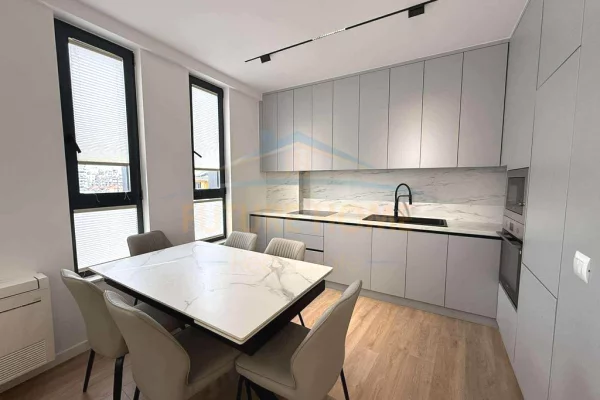 Shtepi me qera 2+1 ne Tirane - 900 Euro