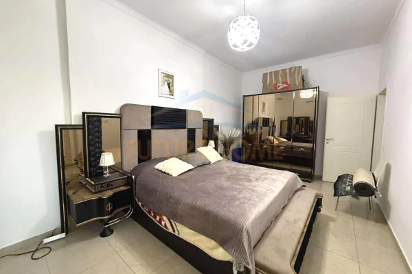 Shtepi me qera 2+1 ne Tirane - 60,000 Leke