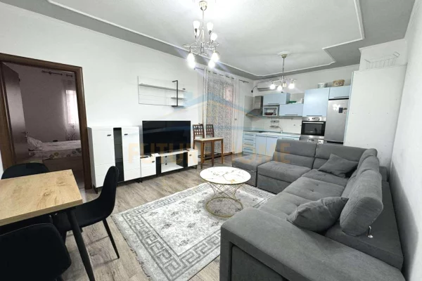 Shtepi me qera 2+1 ne Tirane - 500 Euro