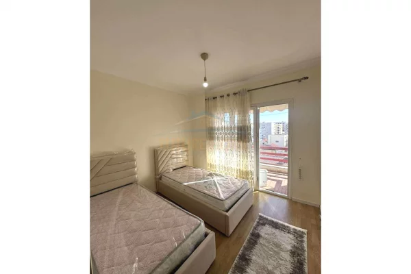 Shtepi me qera Apartament ne Tirane, 2+1, Mobilimi E mobiluar, Pagesa 600  Euro.