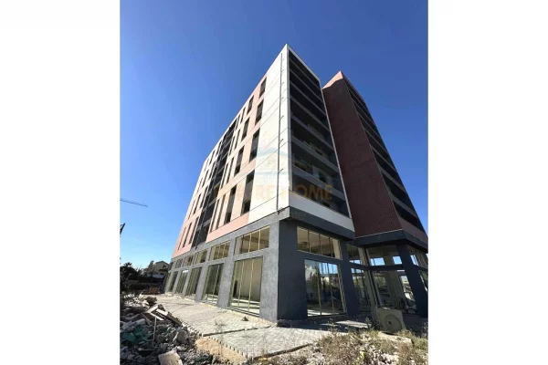 Appartamento in vendita a Tirana 1+1, Vuoto