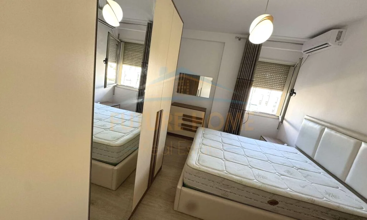 Shtepi me qera Apartament ne Tirane, 2+1, Mobilimi E mobiluar, Pagesa 570  Euro.