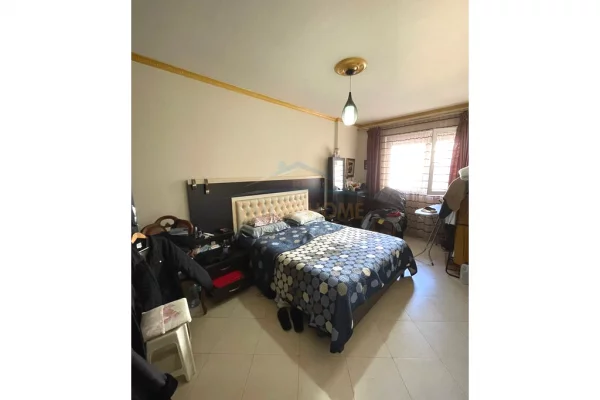 Shtepi ne shitje Apartament ne Tirane, 2+1, Mobilimi E mobiluar, Pagesa 156,000  Euro.