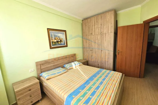 Shtepi ne shitje Apartament ne Durres, 1+1, Mobilimi E mobiluar, Pagesa 72,000  Euro.