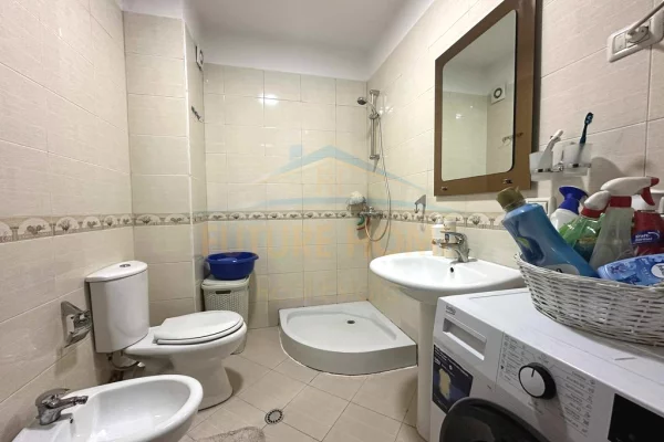 Shtepi me qera Apartament ne Tirane, 1+1, Mobilimi E mobiluar, Pagesa 55,000  Leke.