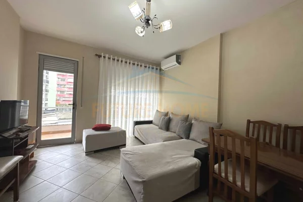 Shtepi me qera Apartament ne Tirane, 1+1, Mobilimi E mobiluar, Pagesa 55,000  Leke.