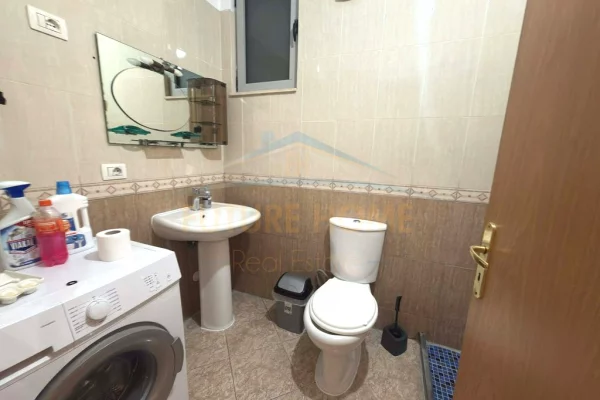 Appartamento in affitto a Tirana 2+1, Arredato