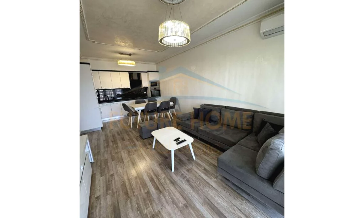 Shtepi me qera Apartament ne Tirane, 2+1, Mobilimi E mobiluar, Pagesa 650  Euro.