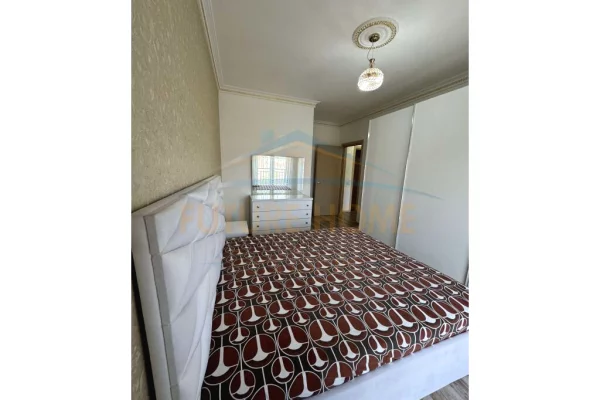 Shtepi me qera Apartament ne Tirane, 2+1, Mobilimi E mobiluar, Pagesa 650  Euro.