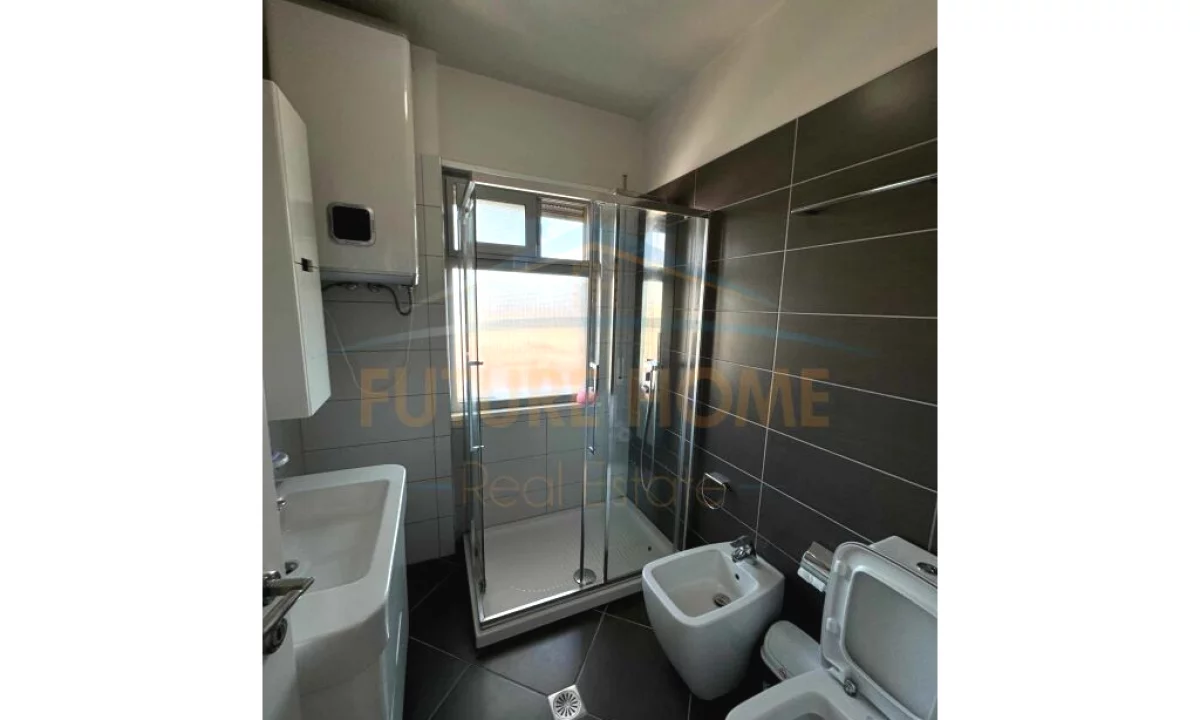 Shtepi me qera Apartament ne Tirane, 2+1, Mobilimi E mobiluar, Pagesa 900  Euro.