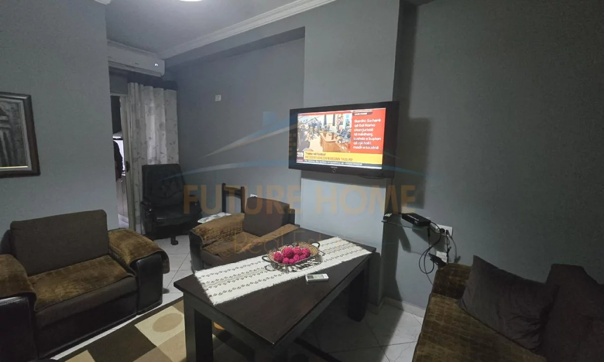 Shtepi ne shitje Apartament ne Tirane, 2+1, Mobilimi E mobiluar, Pagesa 160,000  Euro.