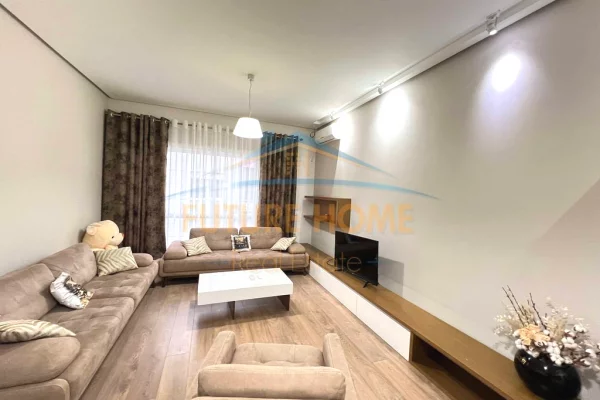 Shtepi me qera Apartament ne Tirane, 1+1, Mobilimi E mobiluar, Pagesa 600  Euro.