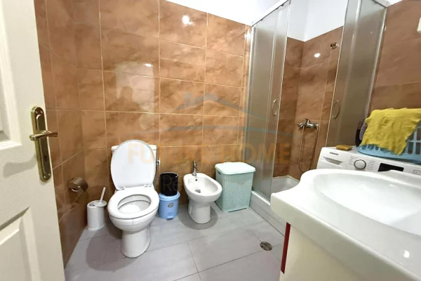 Appartamento in affitto a Tirana 2+1, Arredato