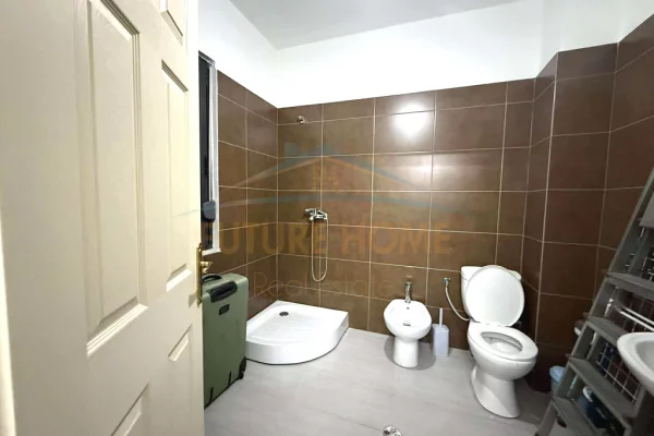 Appartamento in affitto a Tirana 2+1, Arredato