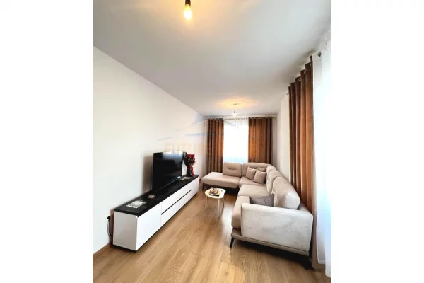 Shtepi ne shitje Apartament ne Tirane, 1+1, Mobilimi E mobiluar, Pagesa 123,000  Euro.