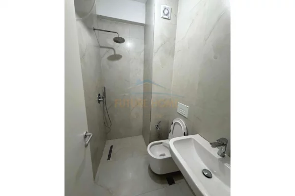 Shtepi ne shitje Apartament ne Tirane, 1+1, Mobilimi E mobiluar, Pagesa 95,000  Euro.