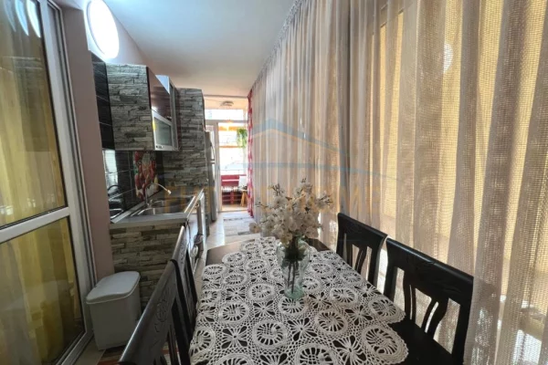 Shtepi me qera Apartament ne Tirane, 2+1, Mobilimi E mobiluar, Pagesa 500  Euro.