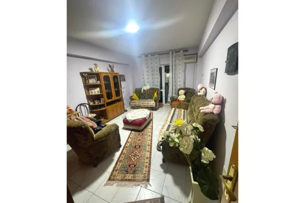 Shitet, Apartament 2+1, Sheshi Wilson  UNA63009