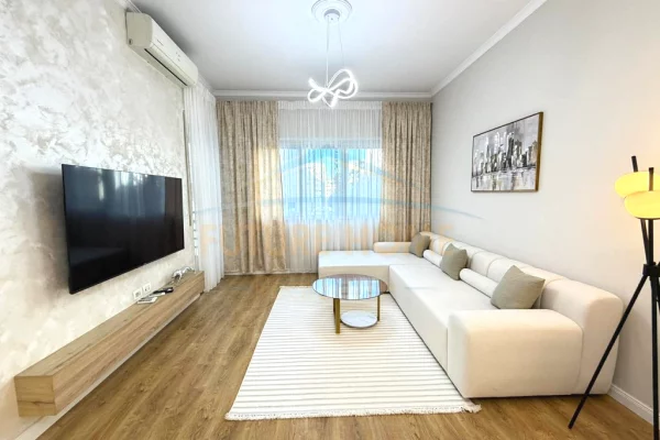Shtepi ne shitje 2+1 ne Tirane - 165,000 Euro