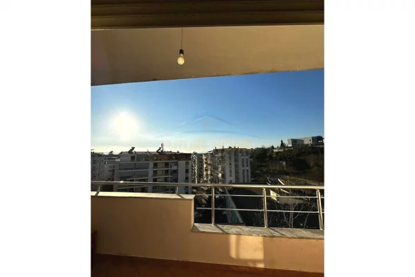 Shitet, Apartament 2+1+2, Fresk  UNA63453