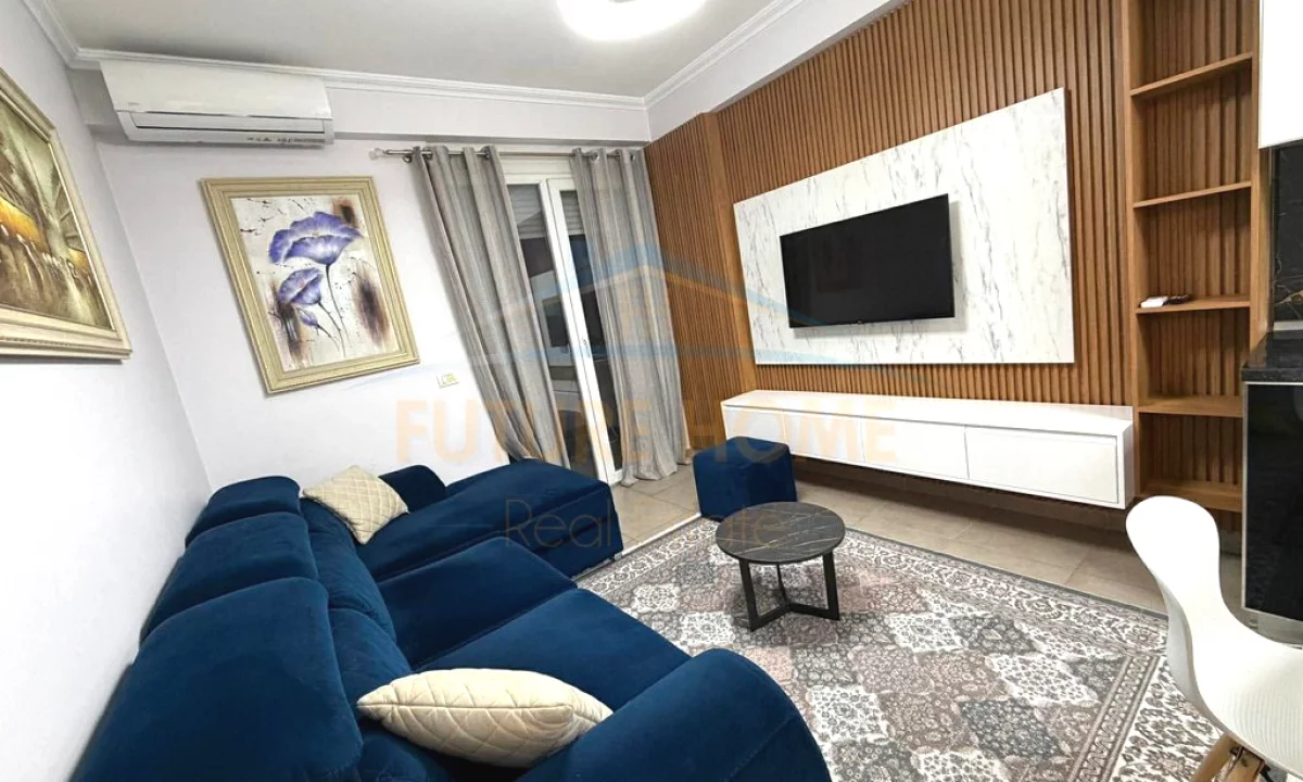 Appartamento in affitto a Tirana 1+1, Arredato